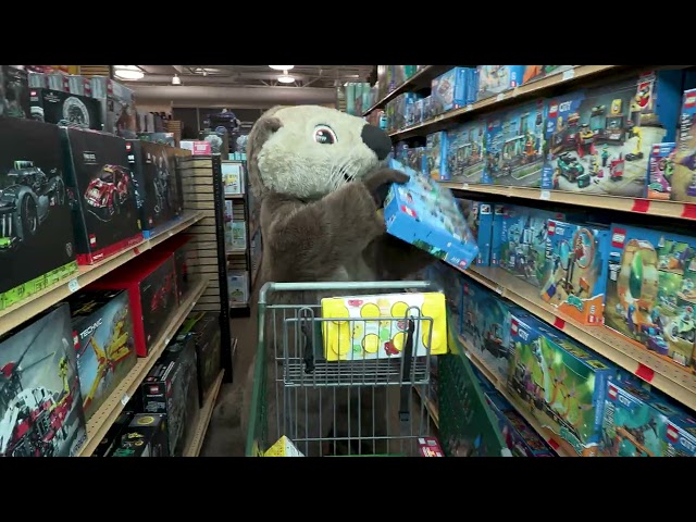 Ollie the Otter goes shopping at Scheels!