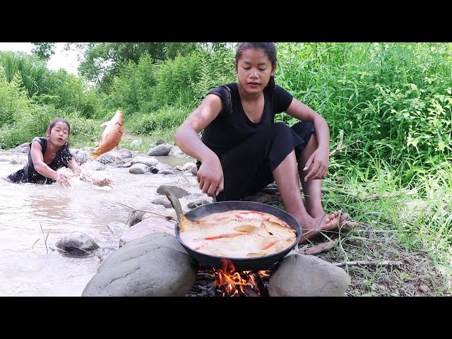 Found & catch fish In river flood for food - Fish soup spicy delicious for Eating delicious