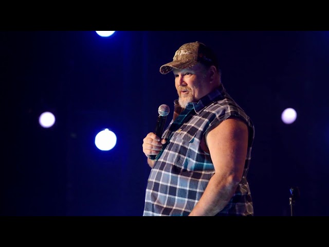Larry Isn't Interested in Experimental Recipes - Larry the Cable Guy: Remain Seated