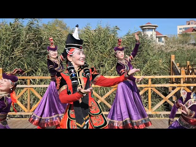 GLOBALink | Xinjiang, My home: Inheritor of traditional Mongolian Sawurdeng Dance
