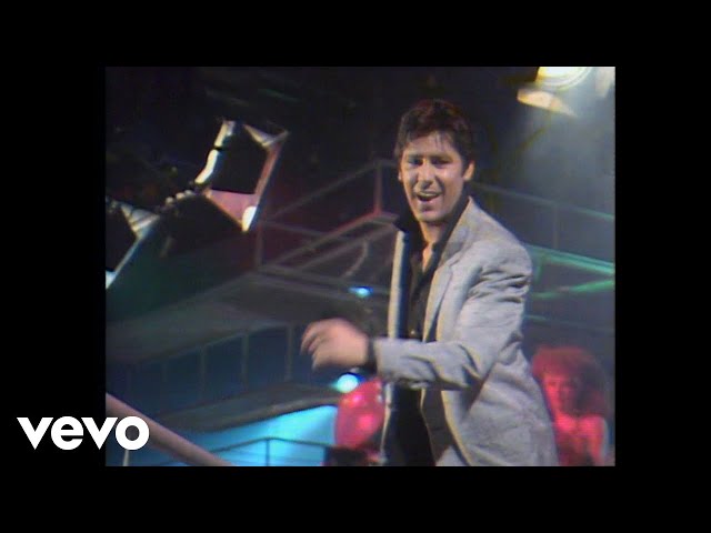 Shakin' Stevens - Oh Julie (Live from Top of the Pops' Christmas Party, 1982)