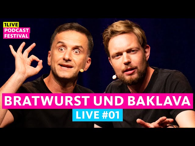 Teil 1: Bratwurst und Baklava mit Özcan Cosar und Bastian Bielendorfer LIVE | 1LIVE Podcastfestival