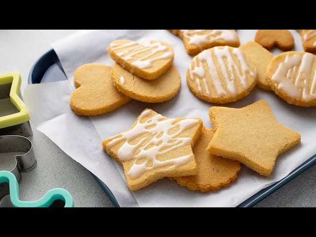 Keto Sugar Cookies [with Low-Carb Icing]