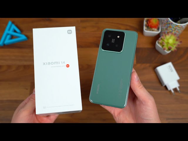 Xiaomi 14 Unboxing and Hands On!
