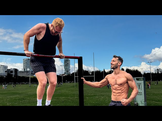 I Taught My 33 Year Old Friend To Muscle Up (It Only Took 10 Mins!)