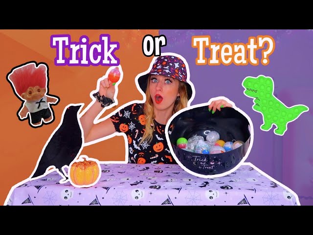 ASMR UNBOXING *MYSTERY* FIDGETS FROM VENDING MACHINES!!😰⁉️ *TRICK OR TREAT CHALLENGE!*👻🎃🧙🏻‍♀️