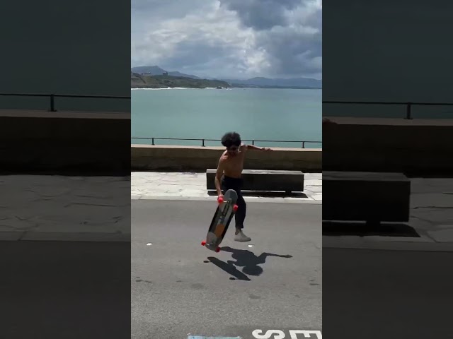 Pre-surf warm up session ☀️ 🛹 🏄‍♀️ #longboarding #longboarddancing #longboard #longboardtricks