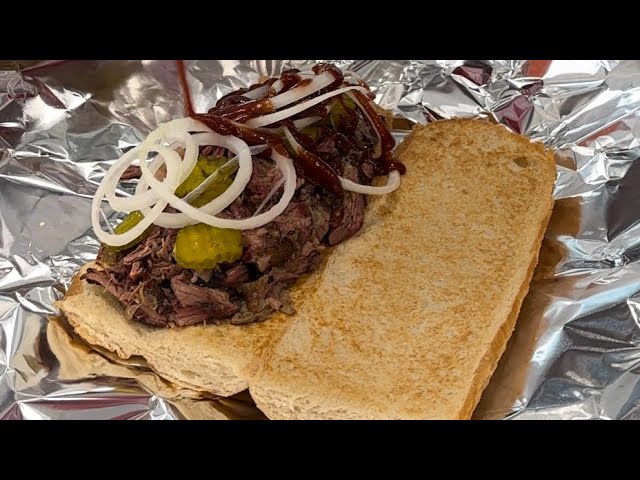 Authentic Tx Style BBQ 💨💨Oxtail Sandwiches‼️‼️‼️‼️‼️lesbbq.com “ Les Bbq Sandwiches “