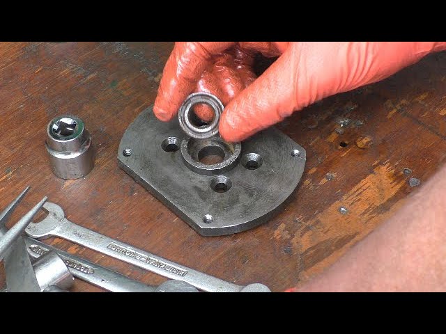Stuart Engine 11b  Cylinder Cover & oil Pump