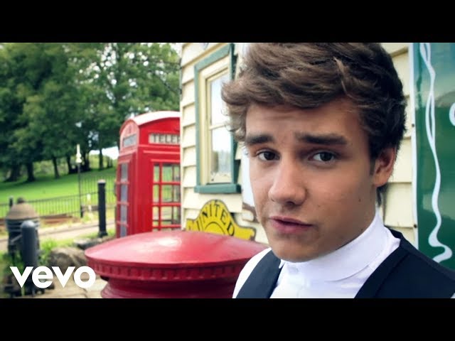 One Direction - Behind the scenes at the photoshoot - Liam