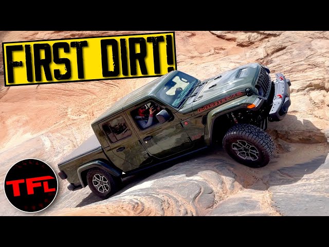 We Take The New 2024 Jeep Gladiator Mojave Up WIPEOUT HILL at The Easter Jeep Safari!