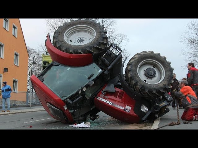 John Deere Vs Massey Ferguson Crash Tractors In Extreme Conditions You Have To See It For Yourself