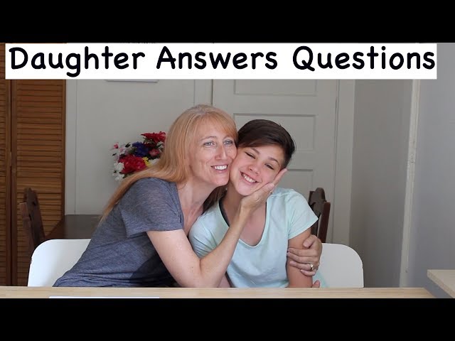 Mom asks Daughter Questions | Fireese and Laura Questions