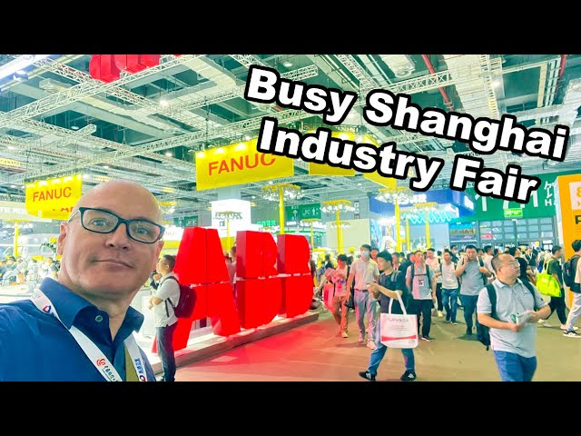 Shanghai expos; VERY busy International Industry Fair, good for the Chinese economy !