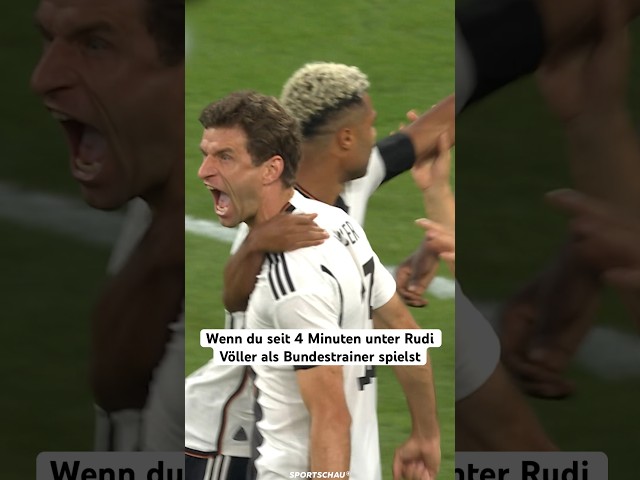Völler coacht, Müller trifft | Sportschau #Shorts