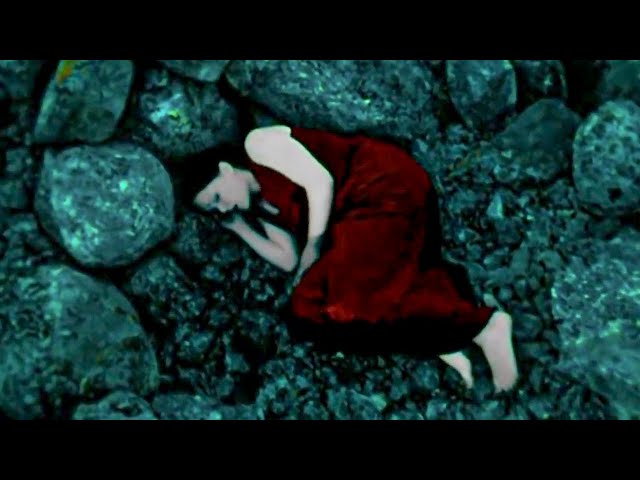 Nightwish - Sleeping Sun (OFFICIAL VIDEO)