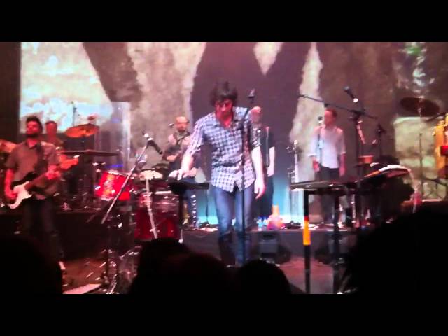 Gotye - Somebody I Used to Know feat. The Audience (live @ Forum Theatre, Melbourne)