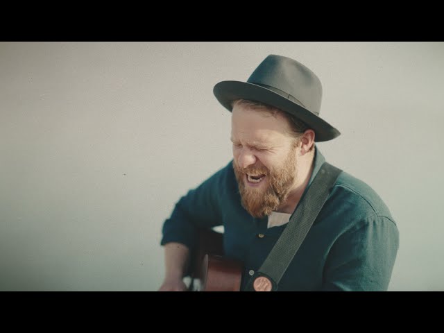 Alex Clare - Why Don't Ya (Acoustic Desert Session)