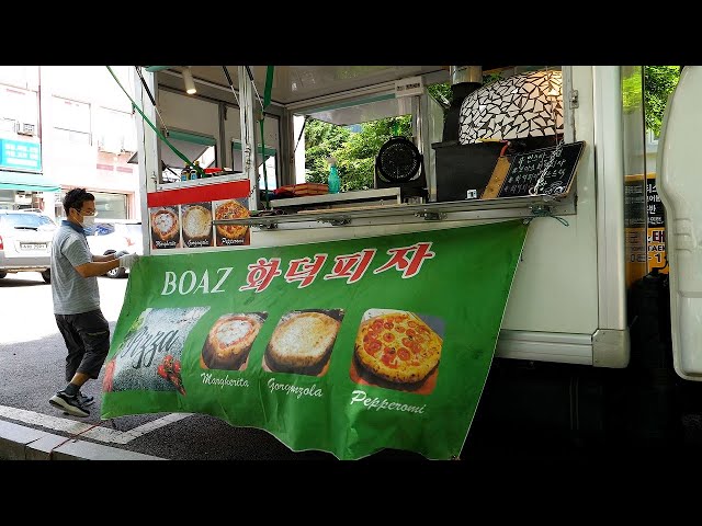 Italian pizza truck in Korea