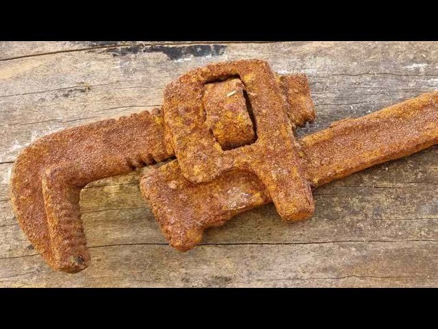 Very Rusty Pipe Wrench Restoration