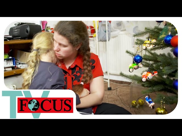 Weihnachten in Armut -  So hart ist das Weihnachtsfest für arme Menschen (2017) | Focus TV Reportage
