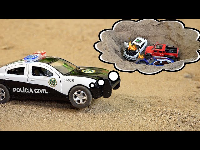 Police Car Helps Rescue Truck Car Toys Sand Play