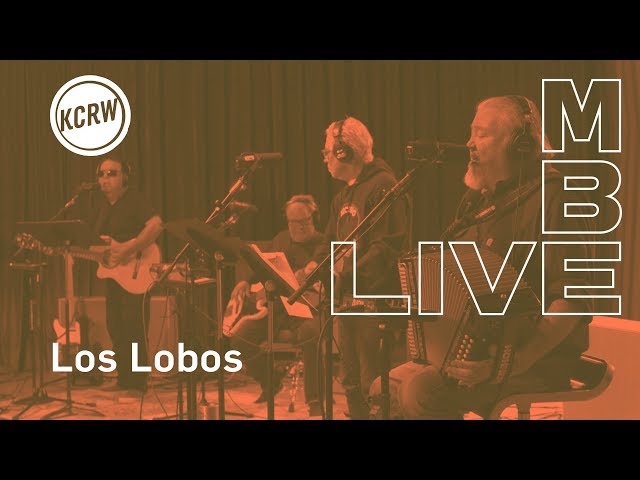 Los Lobos perfroming "Arbolito De Navidad" live on KCRW