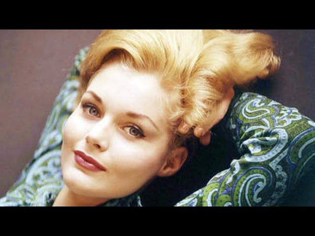 13 Sexy Photos of Tuesday Weld