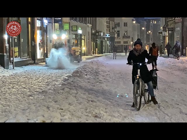 Do the Dutch cycle in the snow?