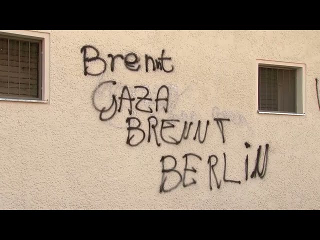 „Brennt Gaza, brennt Berlin“ – Versuchter Brandanschlag auf Berliner Rathaus