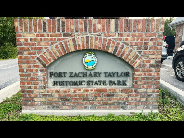 Our Tour of Fort Zachary Taylor Historic State Park in Key West, Florida | Iguanas & a Beach