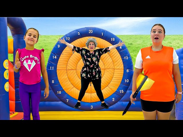 Ruby and Bonnie Biggest Inflatable Park Challenge