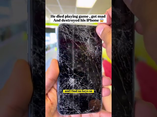 Gaming kid Destroyed his iphone cause he died in the game 😱#subwaysurfers #shorts #apple #iphone