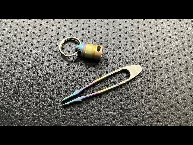 The Triiaxis Titanium Keychain Tweezers: A Quick Shabazz Review