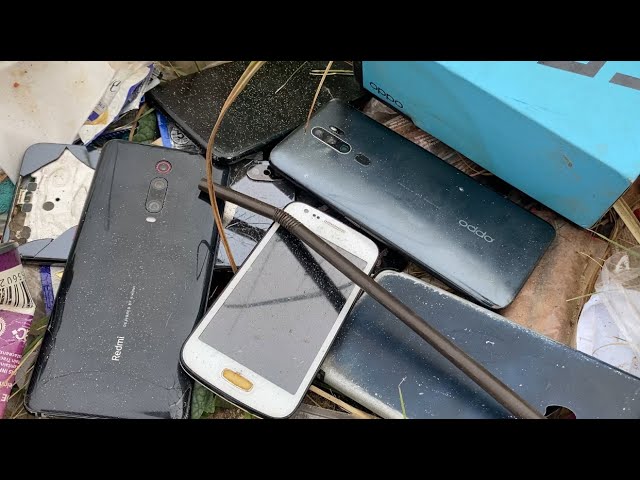 Restoring Abandoned Destroyed Phone, Found a lot of broken phones and more!
