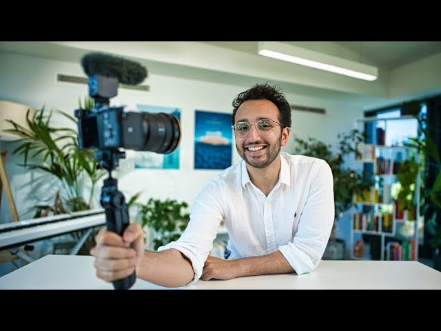 How to Be Confident on Camera (5 Tips)