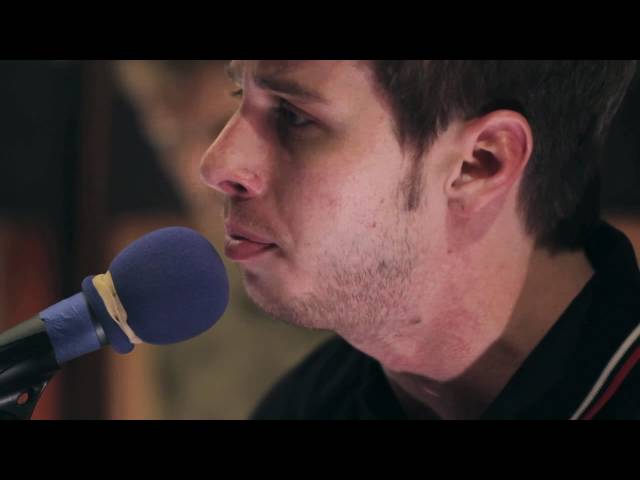 Foster The People - "Pumped Up Kicks" Acoustic (High Quality)