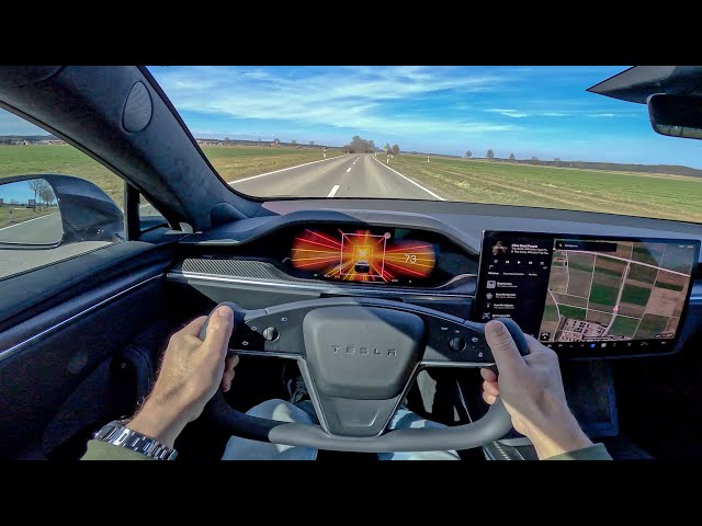 POV: 1020hp Tesla Model S Plaid without Track-Pack Top Speed on german Autobahn