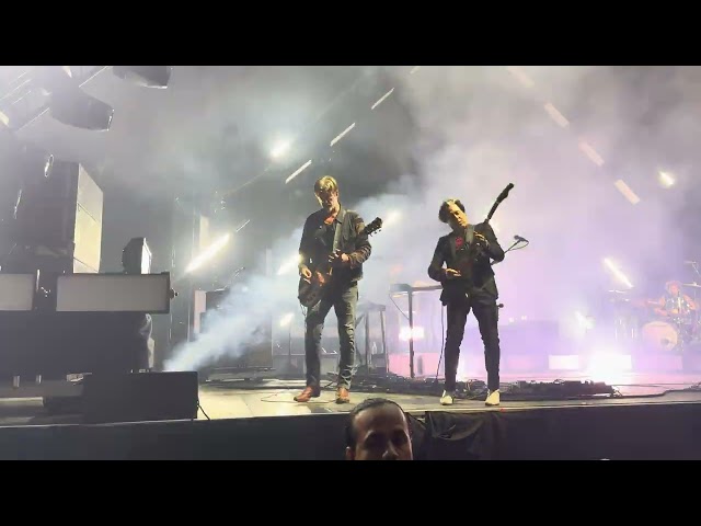 Queens of the Stone Age- Song for the dead- Oshawa, ON