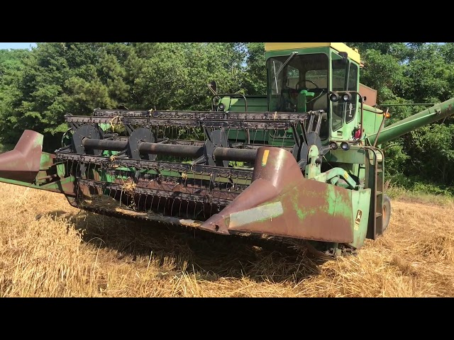 Oat Harvest 2019 with a John Deere 4400