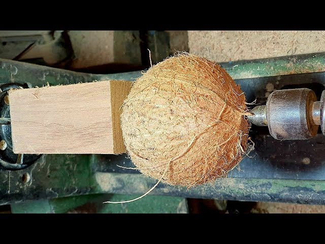 Woodturning - Wood, coconut and resin a Transformation //Madeira, coco e resina uma transformação