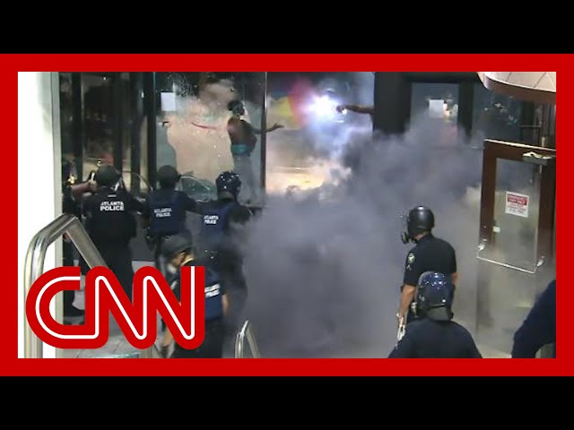 Violent George Floyd protests at CNN Center unfold live on TV
