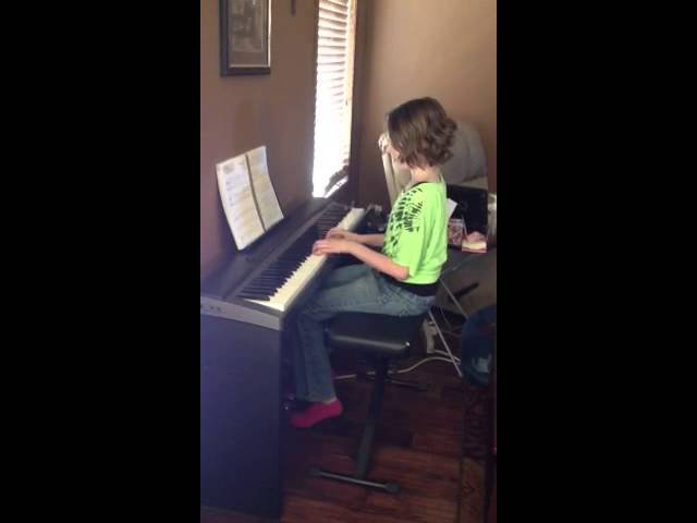 Jaz playing piano