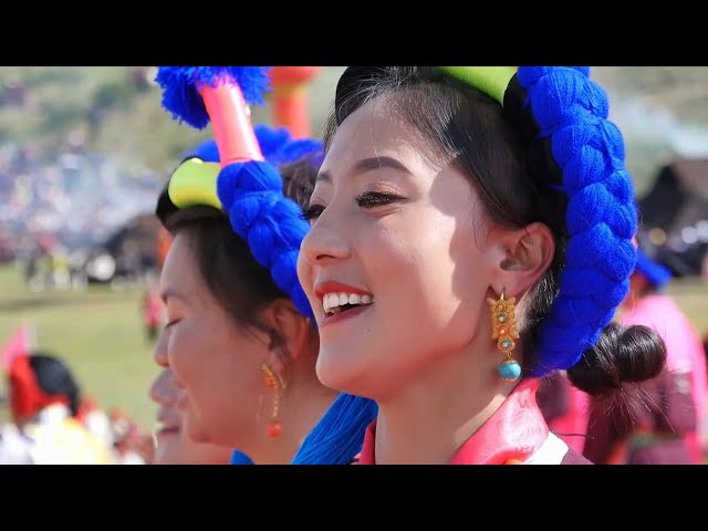 Vlog: Grand traditional folk dance show in Tibet, China