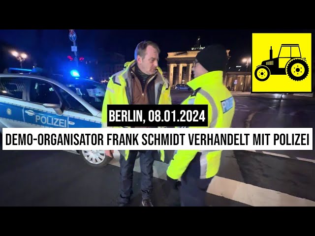 08.01.2024 #Berlin #TreckerTalk #Bauer Frank Schmidt verhandelt mit Polizei #Föhr