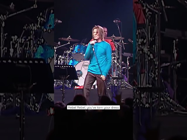 Bowie performs Rebel Rebel live in ‘99. #youtubeshorts #shorts #davidbowie