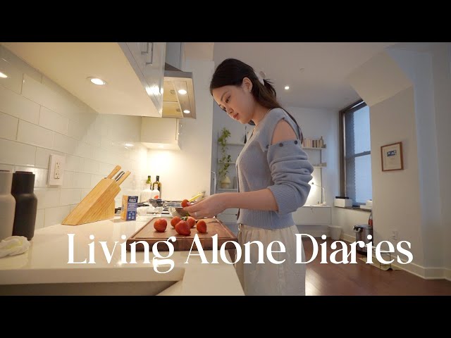 Living Alone Diaries | What I Eat in a Day (simple & easy meals to cook)