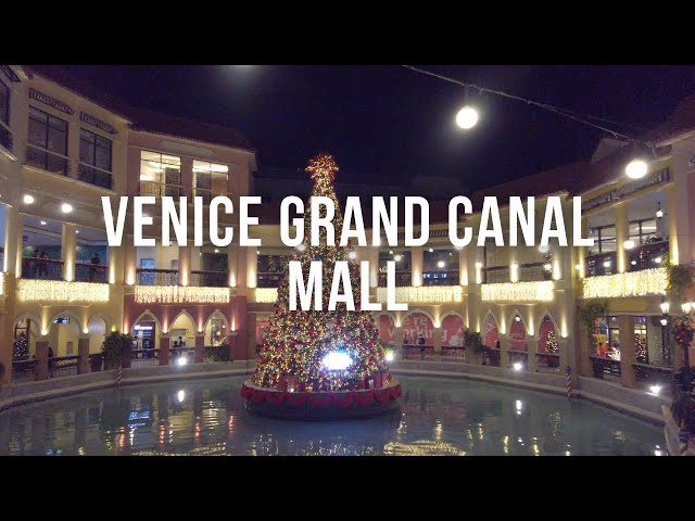 [4K] Venice Grand Canal Mall Christmas Walk | Philippines December 2020