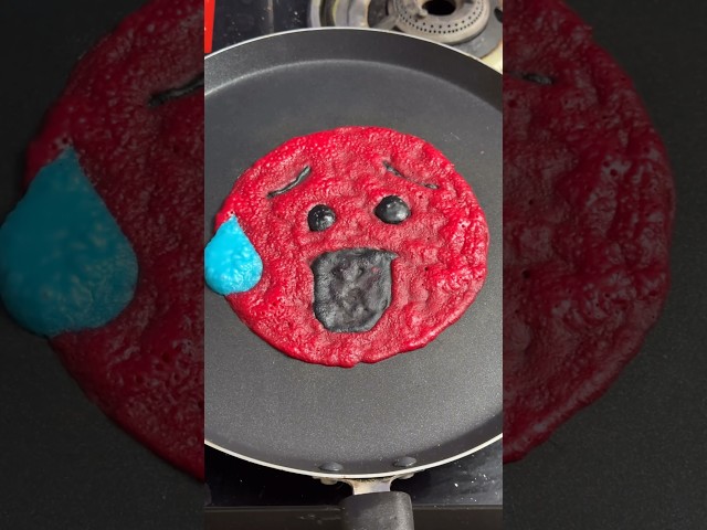 Hot 🥵 Emoji Pancake Art!