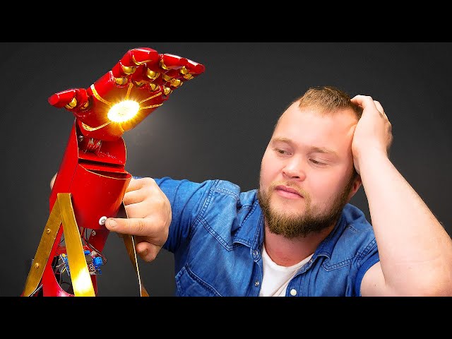 LAMP IN THE FORM OF AN IRON MAN'S HAND